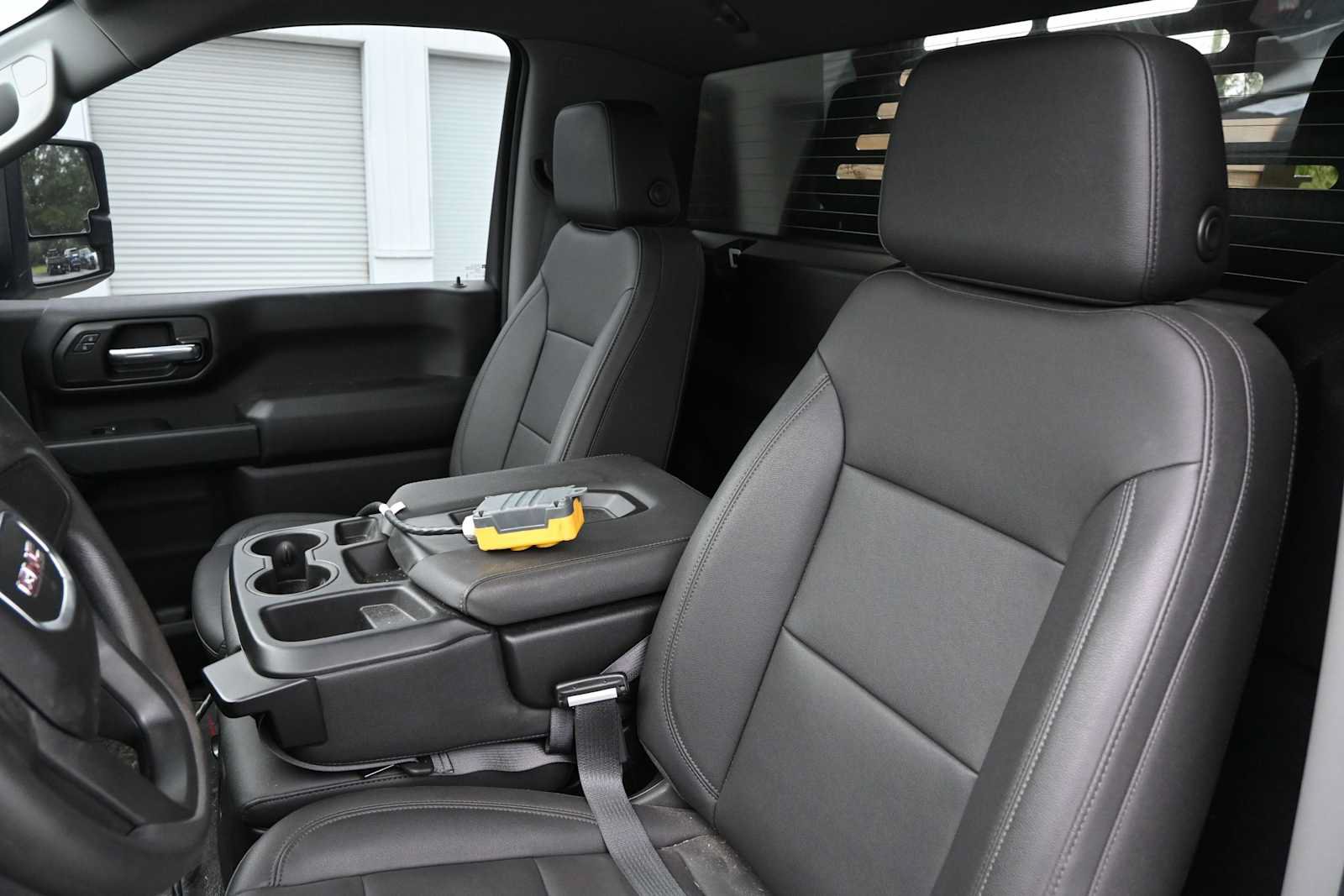 Used 2024 GMC Sierra 3500 Pro w/ Convenience Package AWD/4WD image 33