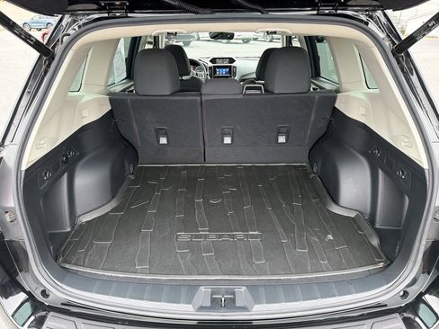 Certified 2023 Subaru Forester Premium image 17
