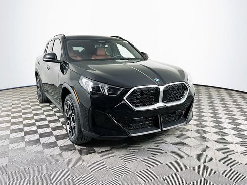 Used 2026 BMW X2 xDrive28i w/ Technology Package AWD/4WD image 2