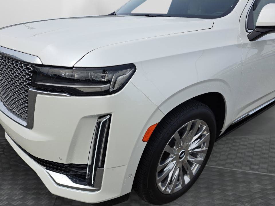 Certified 2022 Cadillac Escalade Premium Luxury w/ Performance Package AWD/4WD image 22