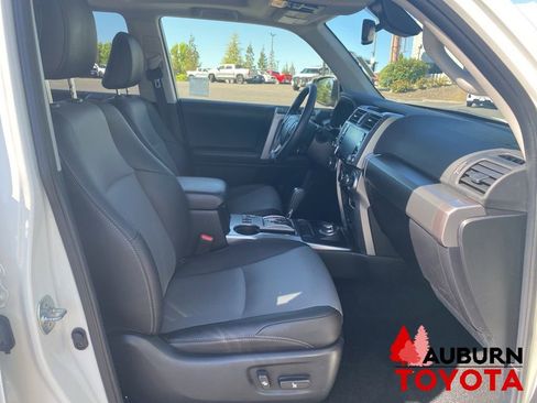 Used 2022 Toyota 4Runner SR5 Premium w/ Moonroof Package AWD/4WD image 20