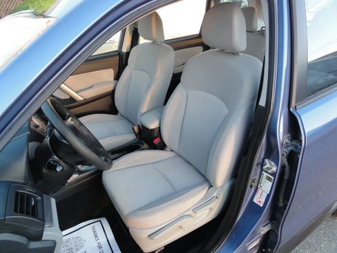 Used 2015 Subaru Forester 2.5i w/ Alloy Wheel Package AWD/4WD image 11