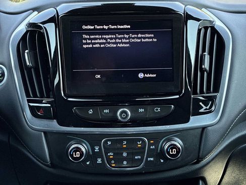 Used 2022 Chevrolet Traverse LT AWD/4WD image 19