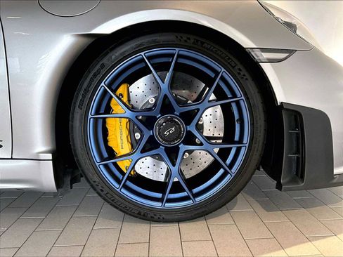 Used 2023 Porsche 718 Cayman GT4 RS image 14