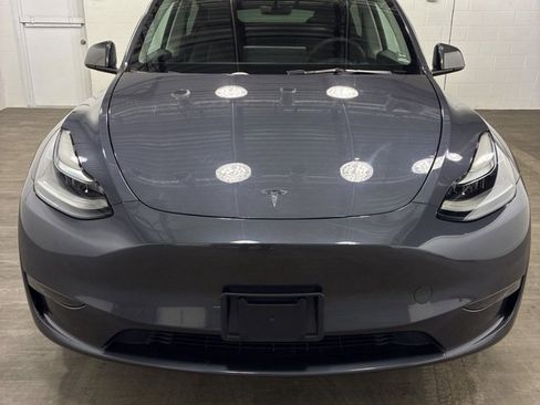 Used 2023 Tesla Model Y Long Range image 3