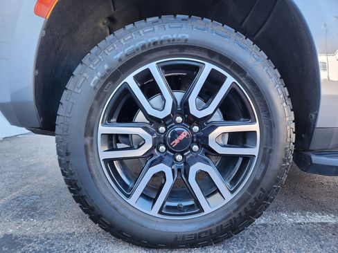 Used 2021 GMC Yukon AT4 w/ Rear Media and Nav Package image 28