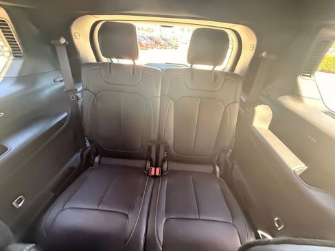 Certified 2025 Jeep Grand Cherokee L Limited w/ Luxury Tech Group II image 28