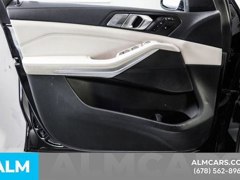 Used 2022 BMW X7 xDrive40i w/ M Sport Package image 54