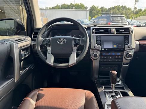 Used 2022 Toyota 4Runner Limited AWD/4WD image 13