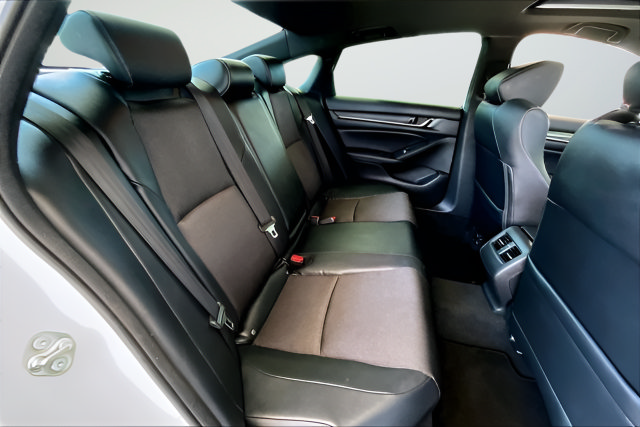 Used 2018 Honda Accord Sport image 20