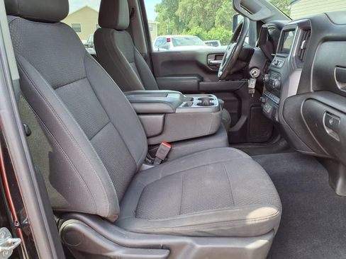 Used 2020 Chevrolet Silverado 2500 Custom w/ Custom Value Package AWD/4WD image 13
