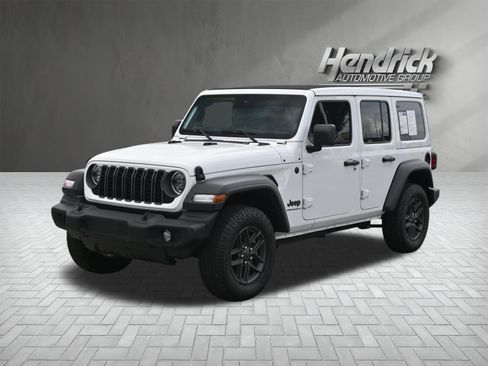 Used 2024 Jeep Wrangler Unlimited Sport AWD/4WD image 5