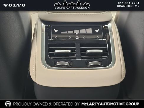 New 2026 Volvo XC90 B6 Plus w/ Protection Package Premier AWD/4WD image 16
