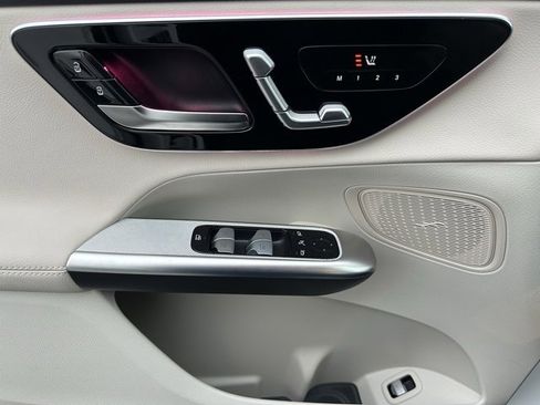 Used 2026 Mercedes-Benz GLC 300 GLC 300 image 16