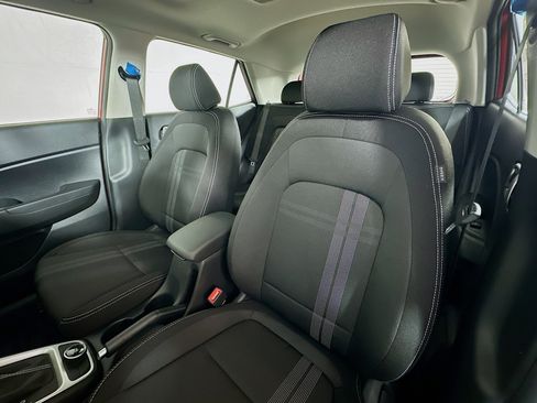 New 2025 Hyundai Venue SEL image 19