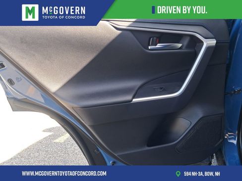 Used 2025 Toyota RAV4 XSE w/ Advanced Technology Package AWD/4WD image 19