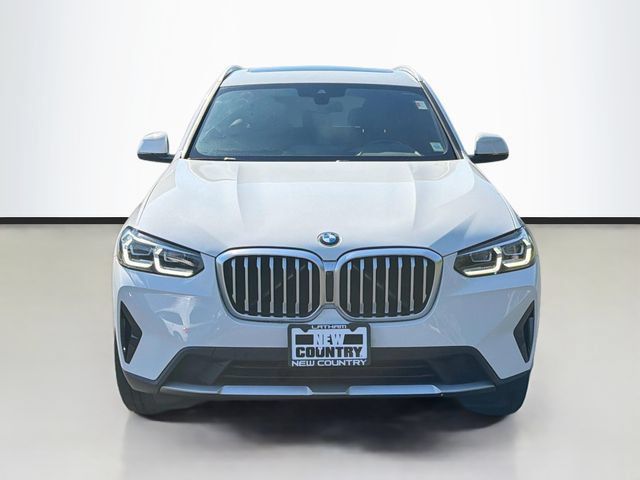 Used 2022 BMW X3 xDrive30i w/ Convenience Package AWD/4WD image 2