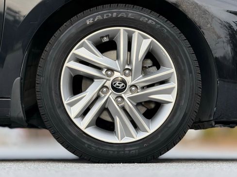 Used 2020 Hyundai Elantra Value Edition w/ Cargo Package (C1) image 17