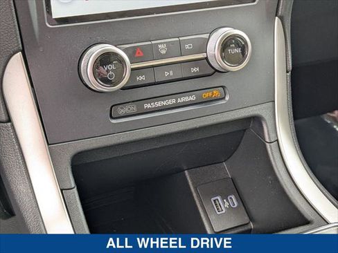 Certified 2022 Ford Edge SEL w/ Convenience Package image 17