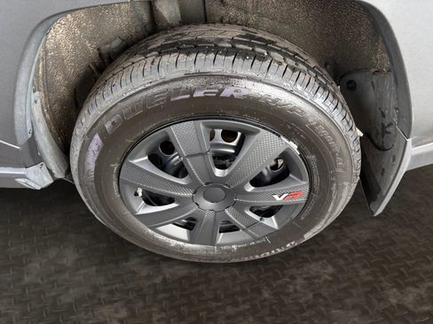 Used 2023 Toyota RAV4 LE image 32