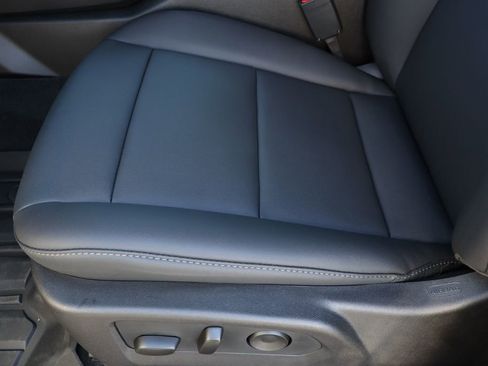 Used 2026 GMC Canyon Elevation w/ Convenience Package image 19