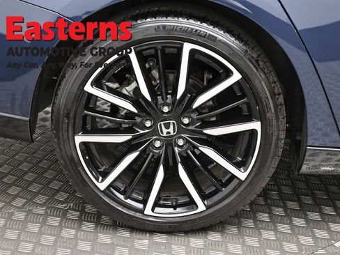 Used 2025 Honda Accord Touring image 31
