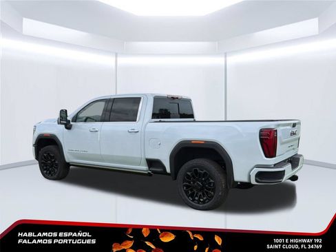 New 2026 GMC Sierra 2500 Denali w/ Denali Reserve Package AWD/4WD image 4