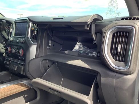 Used 2019 Chevrolet Silverado 1500 LT Trail Boss image 43