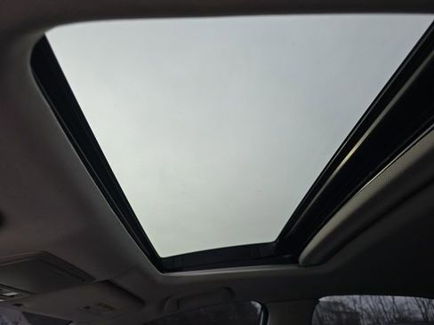 Used 2019 Honda Accord Touring image 15