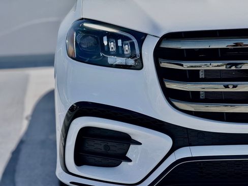 New 2026 Mercedes-Benz GLS 450 4MATIC image 7
