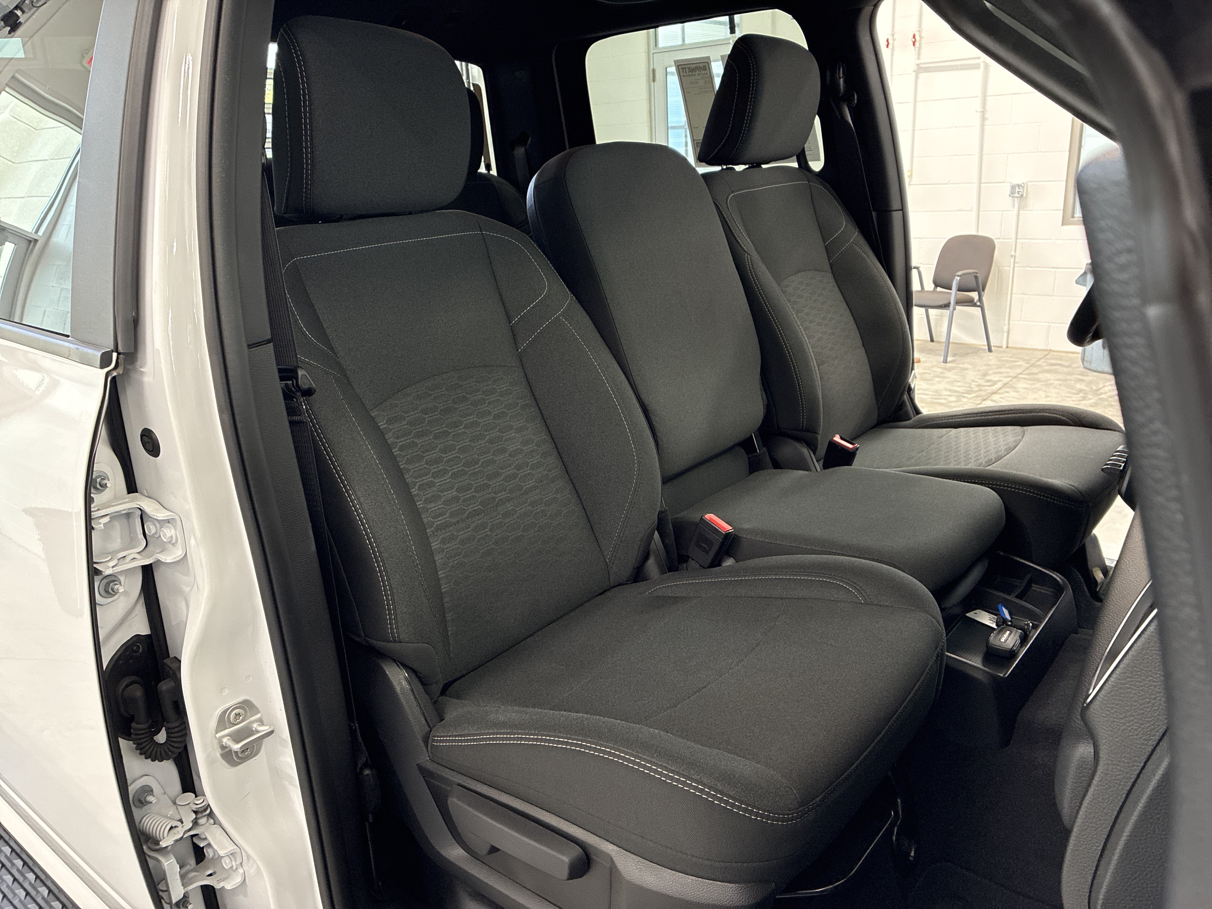 Certified 2025 RAM 2500 Big Horn AWD/4WD image 16