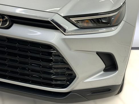 New 2026 Toyota Grand Highlander AWD image 9