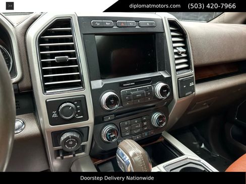 Used 2018 Ford F150 King Ranch w/ Equipment Group 601A Luxury image 31