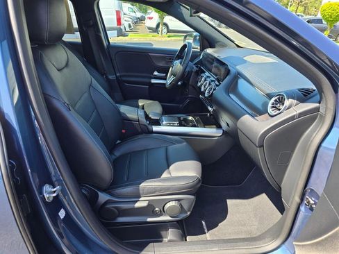 Used 2022 Mercedes-Benz GLA 250 4MATIC image 39