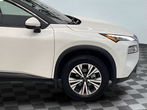 Used 2023 Nissan Rogue SV w/ SV Premium Package AWD/4WD image 5