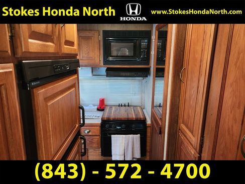 Used 2002 Ford E-350 and Econoline 350 Super Duty image 10