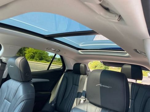 Certified 2025 Buick Envision Avenir AWD/4WD image 15