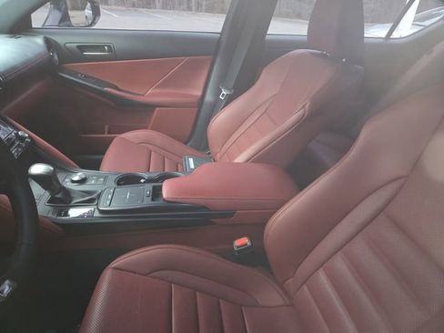 Used 2023 Lexus IS 350 F Sport w/ Memory Package image 9