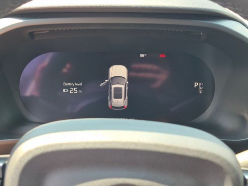 Used 2023 Volvo XC40 Recharge Ultimate AWD/4WD image 19