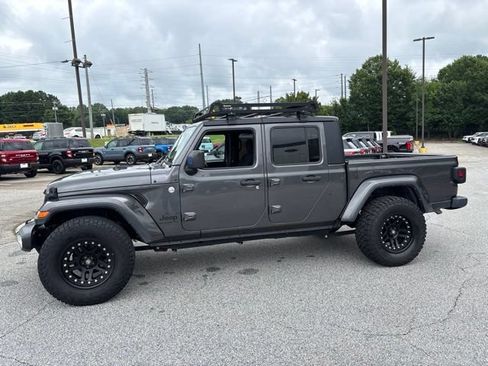 Used 2021 Jeep Gladiator Sport AWD/4WD image 5