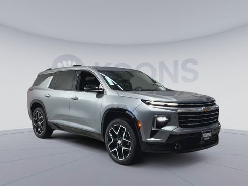 New 2026 Chevrolet Traverse High Country w/ LPO, Floor Liner Package image 2