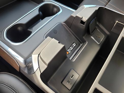 New 2026 Chevrolet Silverado 3500 High Country w/ High Country Premium Package image 20