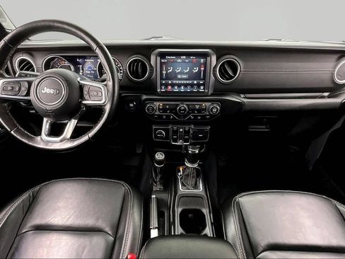 Used 2020 Jeep Gladiator Overland AWD/4WD image 16