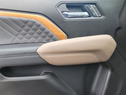 New 2026 GMC Canyon Denali image 33