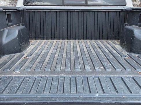 Used 2005 Toyota Tacoma PreRunner image 26