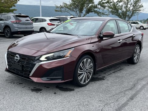 Used 2023 Nissan Altima 2.5 SL AWD/4WD image 10