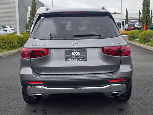 New 2026 Mercedes-Benz GLB 250 4MATIC image 5