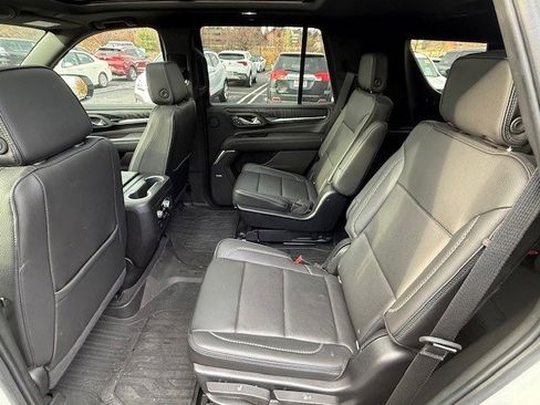 Used 2022 GMC Yukon Denali w/ Advanced Technology Package image 15