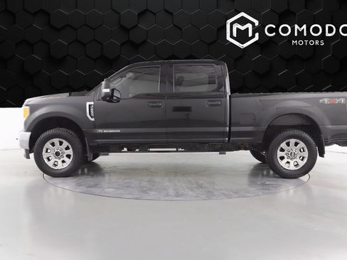 Used 2017 Ford F250 XLT w/ Snow Plow Prep Package image 6
