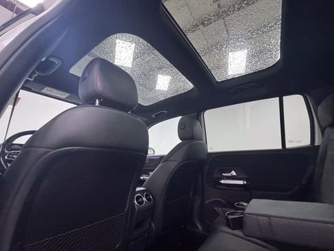 Used 2022 Mercedes-Benz GLB 250 GLB 250 image 20